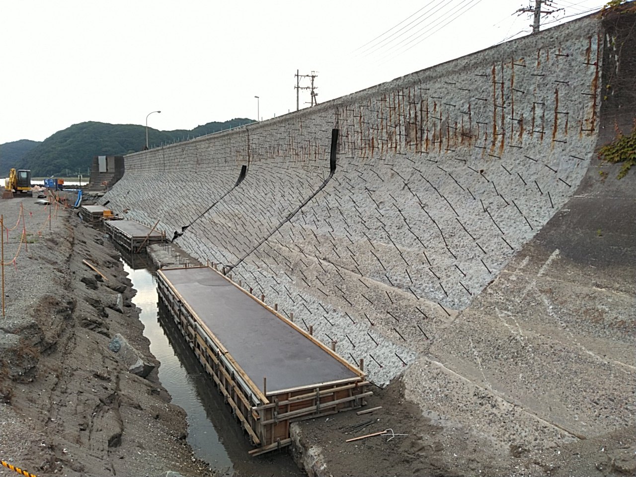 伊勢市二見町江｜江地区海岸 海岸堤防老朽化対策工事（令和6年度）(7)